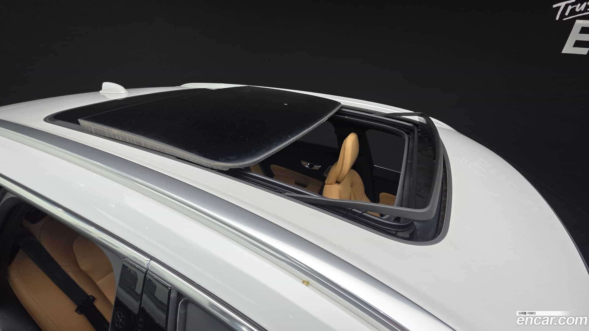 XC60 Volvo 2022.10-OPTION-016
