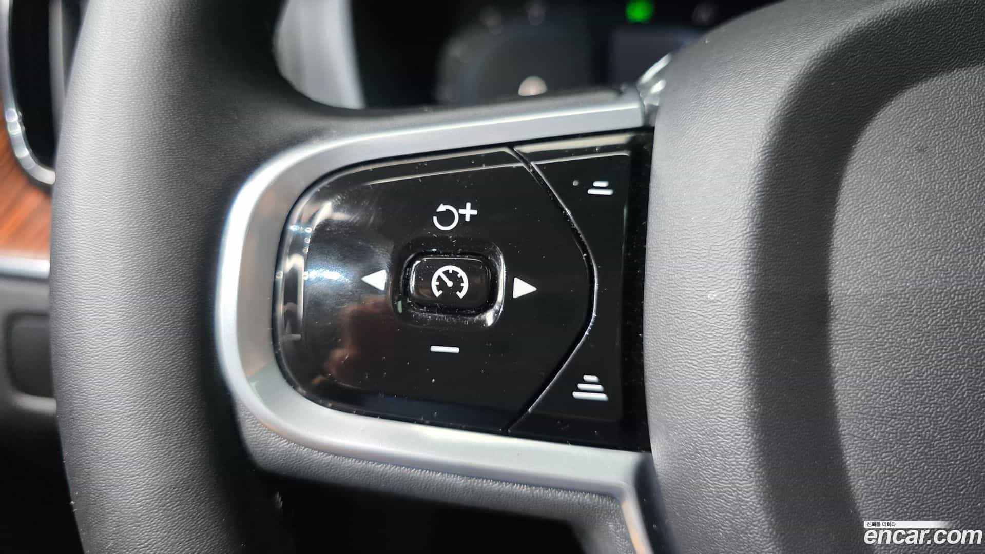 XC60 Volvo 2022.10-OPTION-020