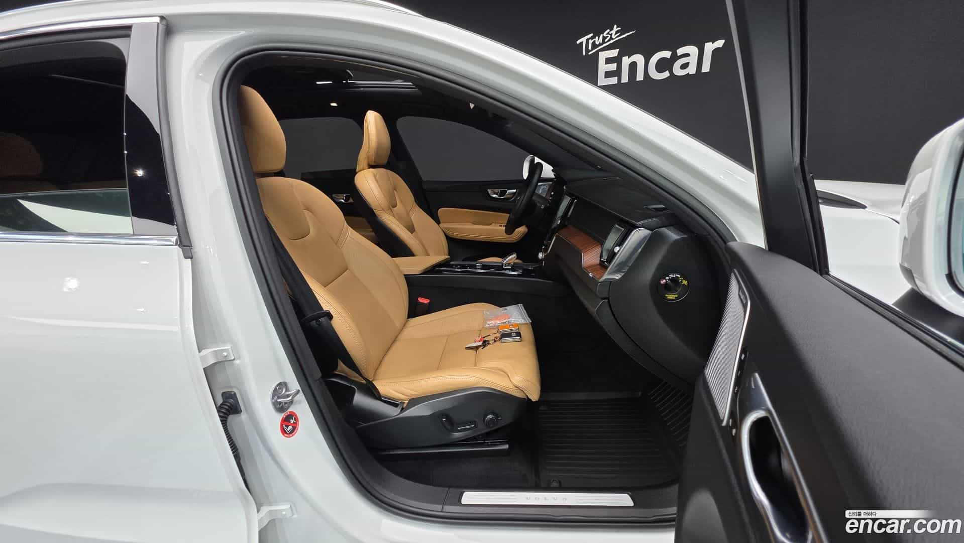 XC60 Volvo 2022.10-INNER-036