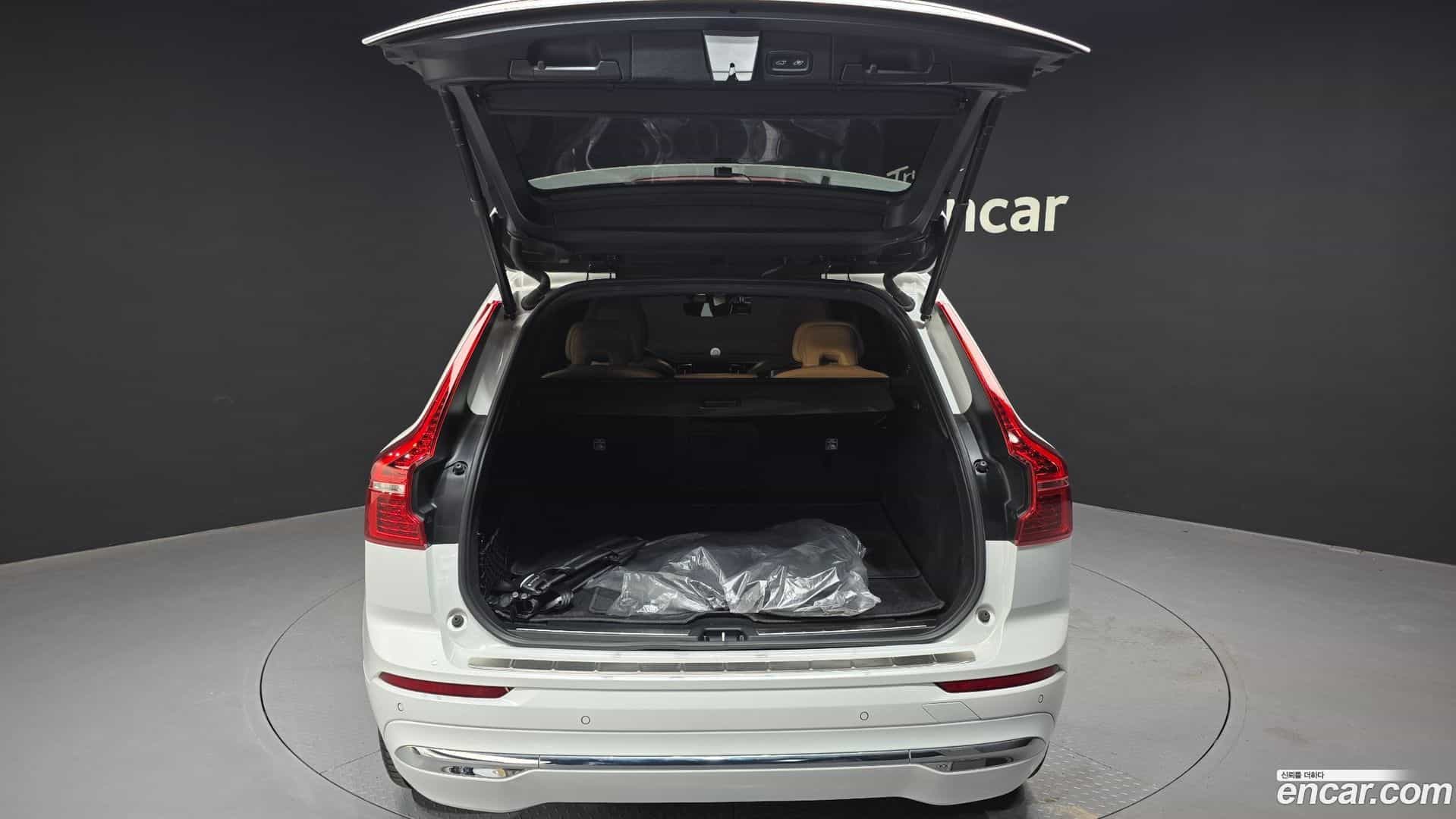 XC60 Volvo 2022.10-OPTION-051