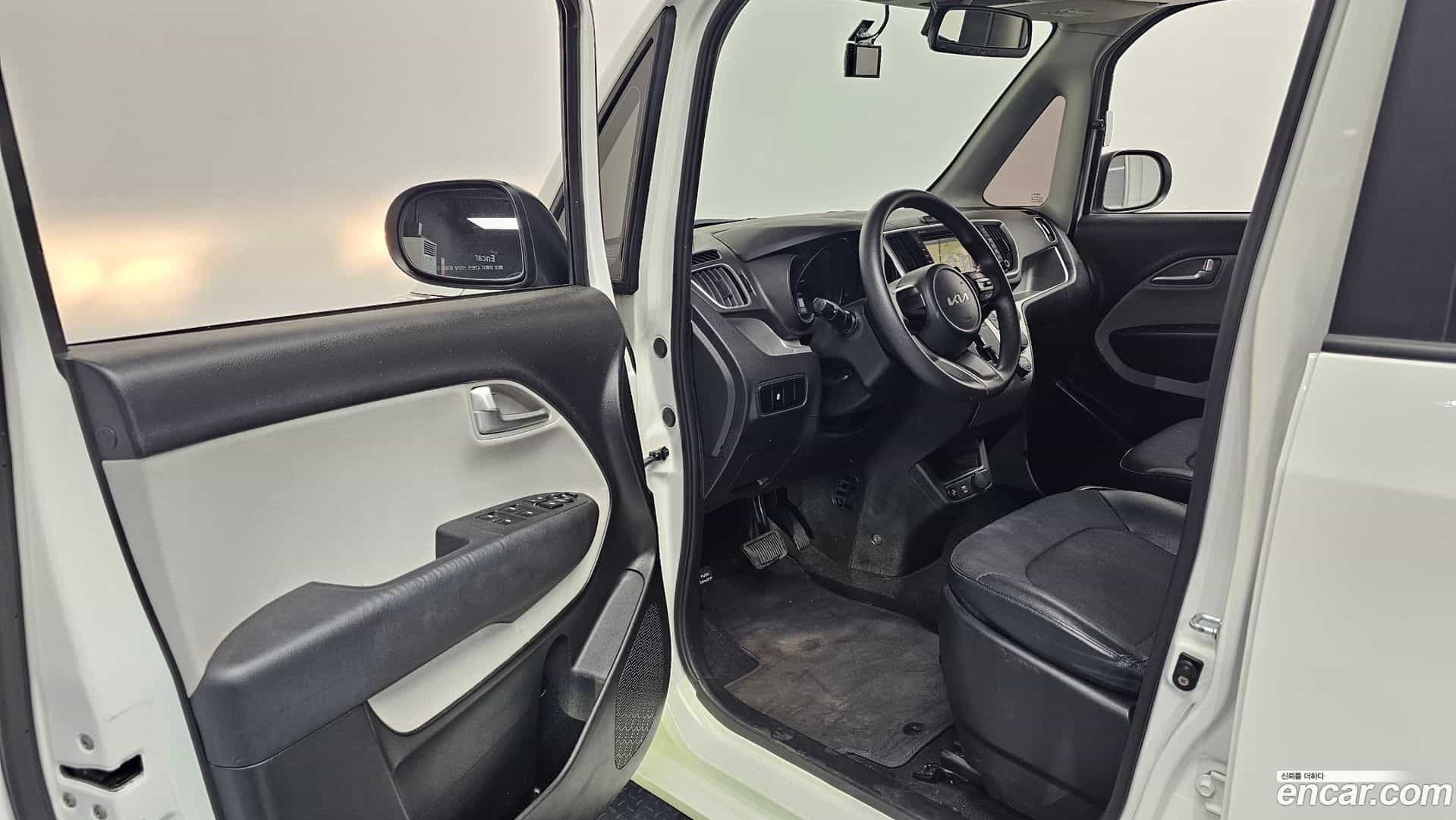 RAY Kia 2022.0-INNER-010