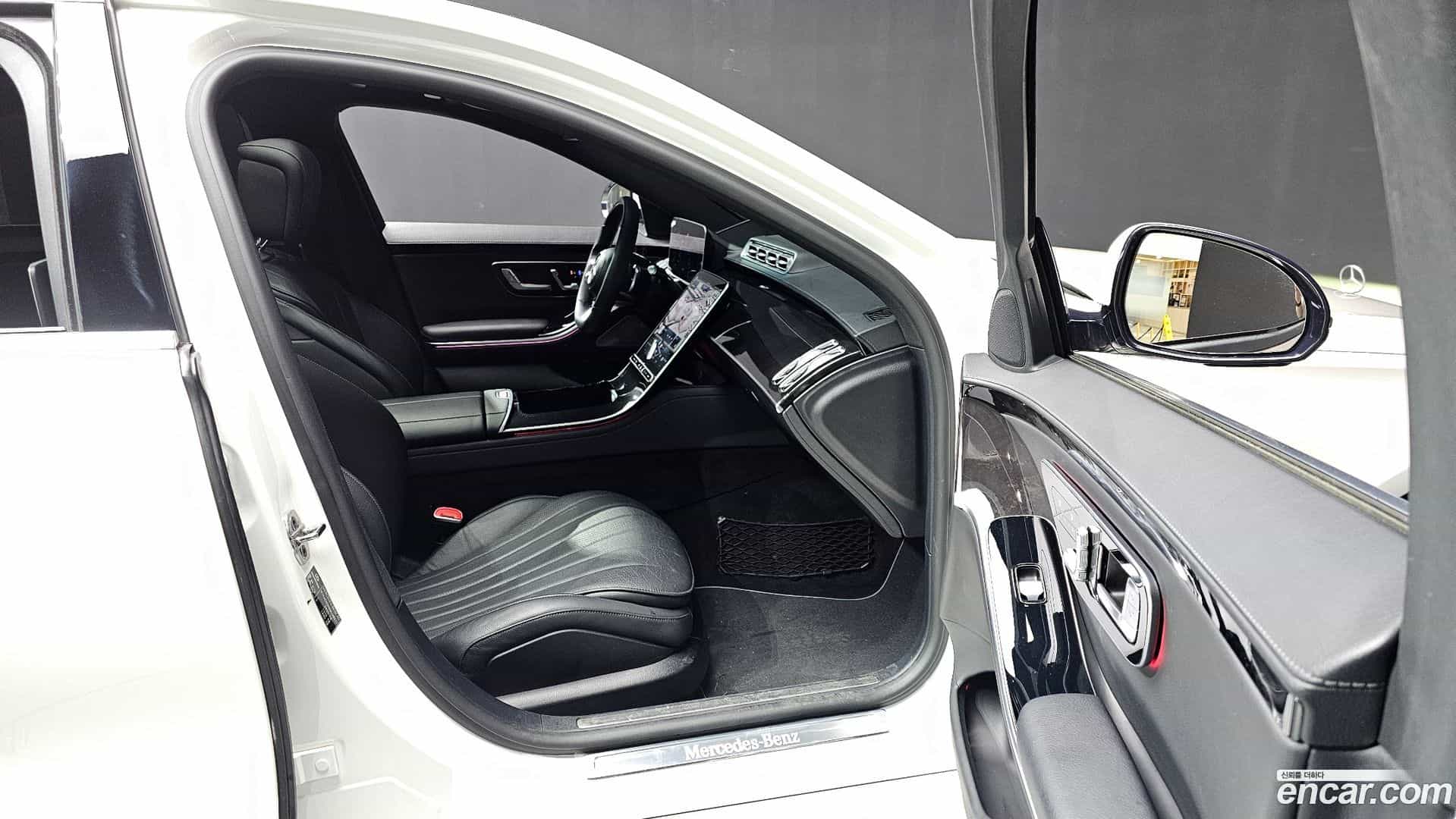 S-Class Mercedes-Benz 2022.5-OPTION-015