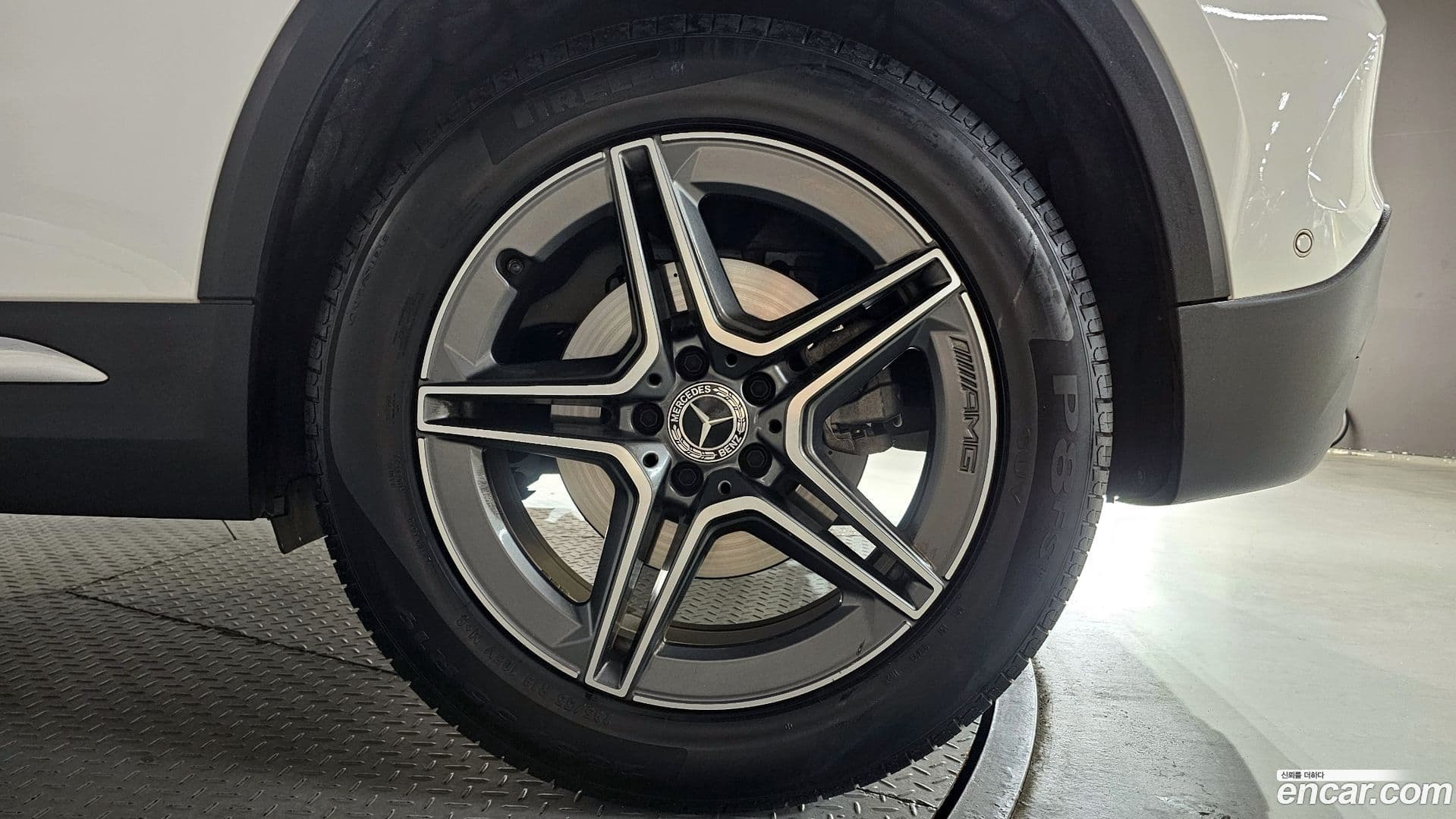Main__Slider__Photo:GLA-Class Mercedes-Benz 2021.4-20