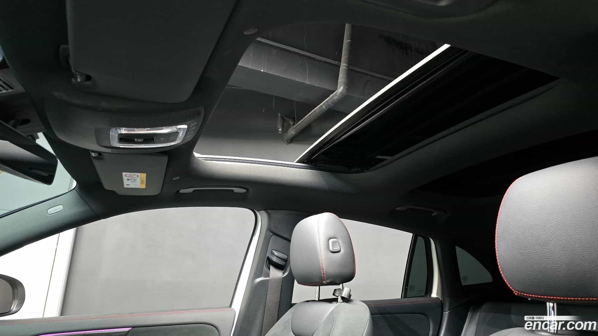 GLA-Class Mercedes-Benz 2021.4-OPTION-040