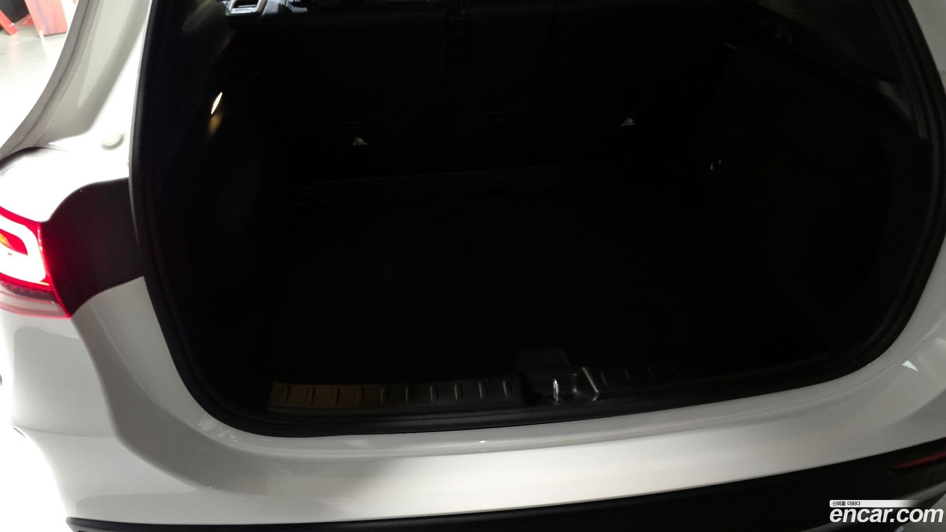 Main__Slider__Photo:GLA-Class Mercedes-Benz 2021.4-29