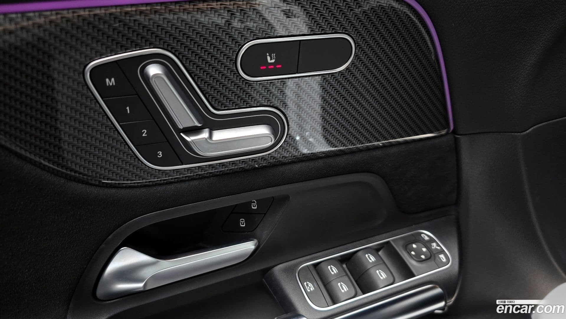 Main__Slider__Photo:GLA-Class Mercedes-Benz 2021.4-30