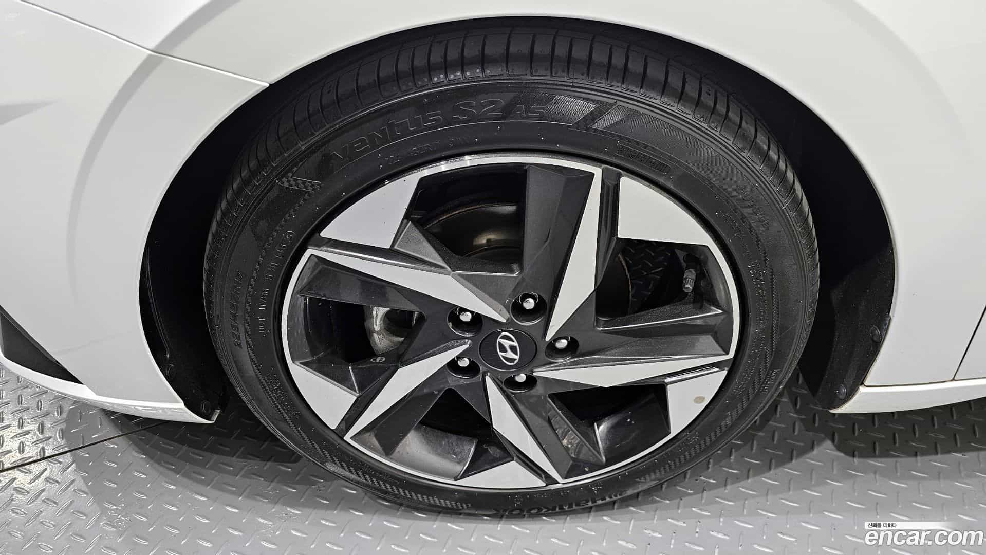 AVANTE Hyundai 2020.6-OUTER-005