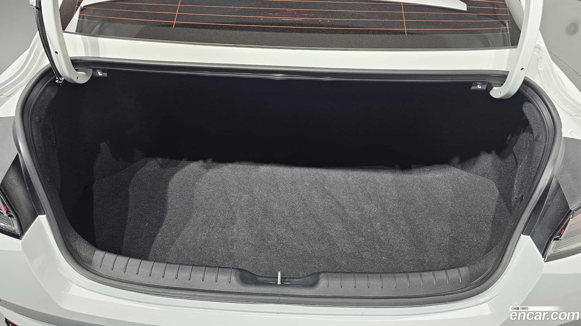 AVANTE Hyundai 2020.6-OPTION-024