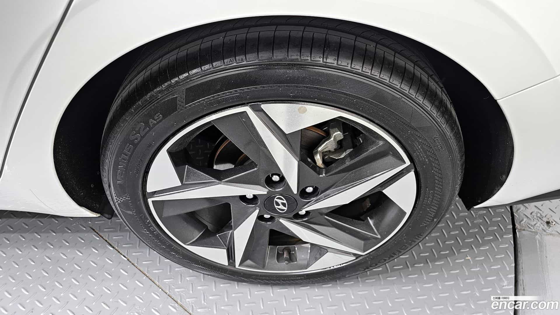 AVANTE Hyundai 2020.6-OUTER-031