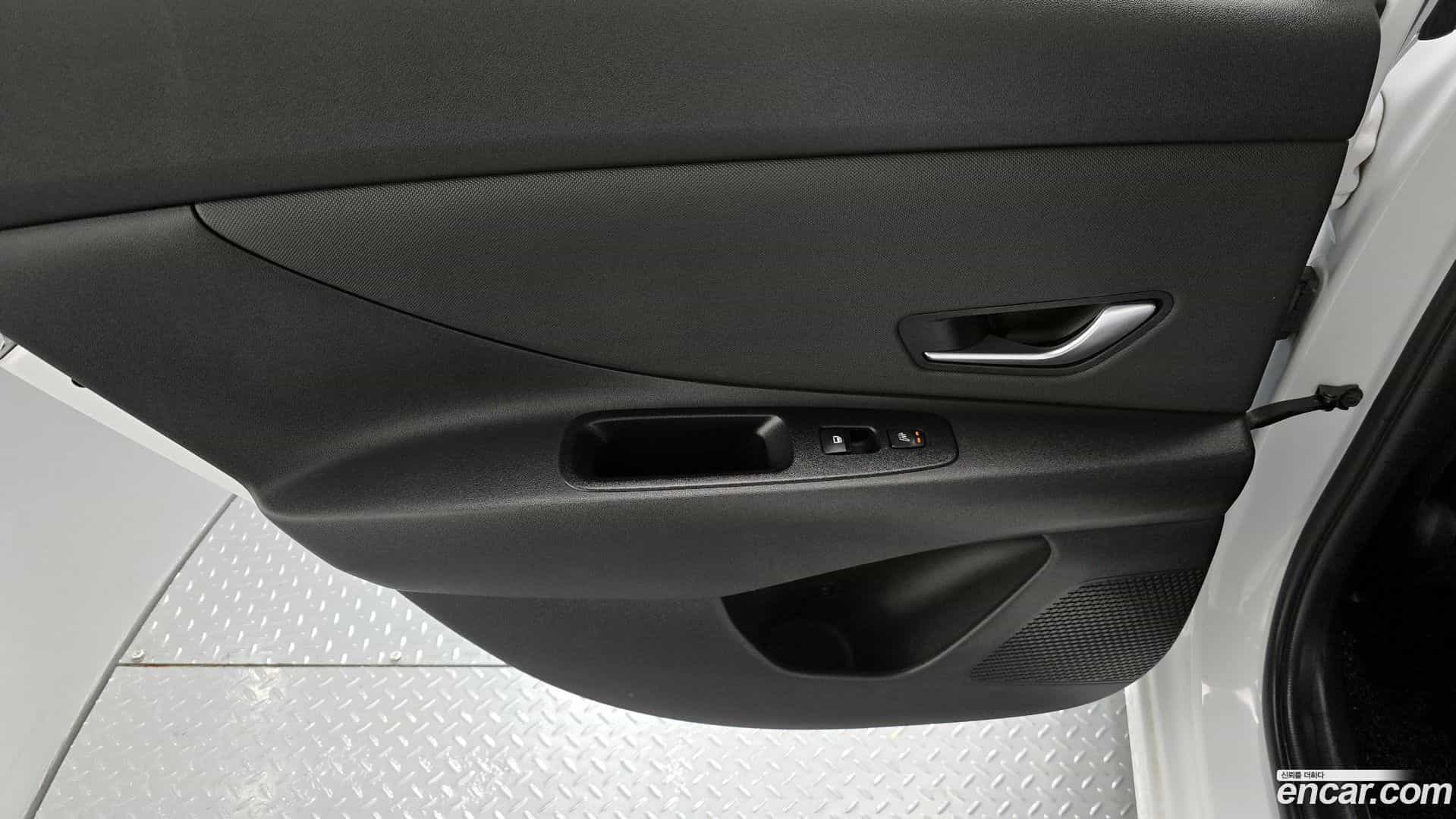 AVANTE Hyundai 2020.6-INNER-035