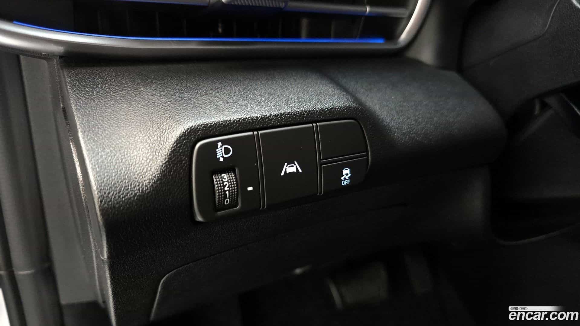 AVANTE Hyundai 2020.6-OPTION-041