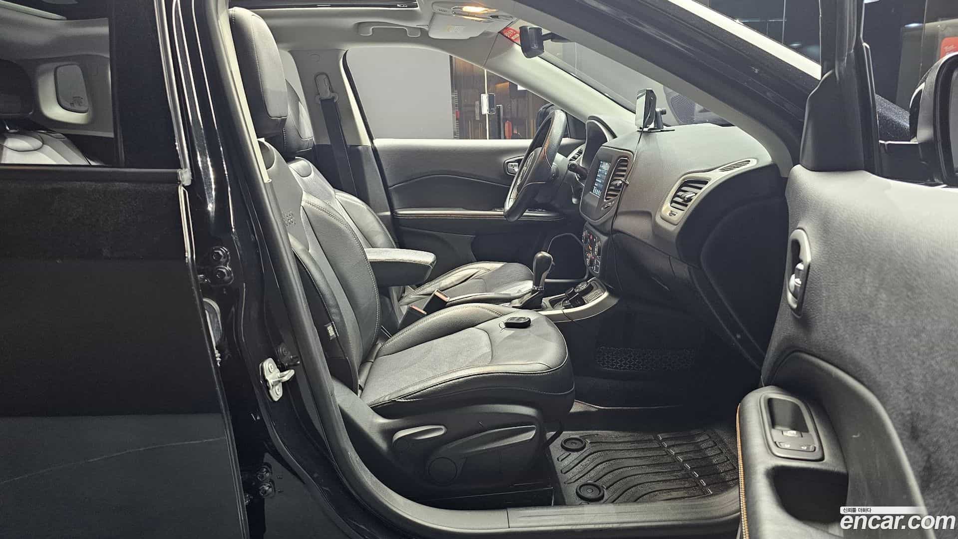 Compass Jeep 2019.8-OPTION-015