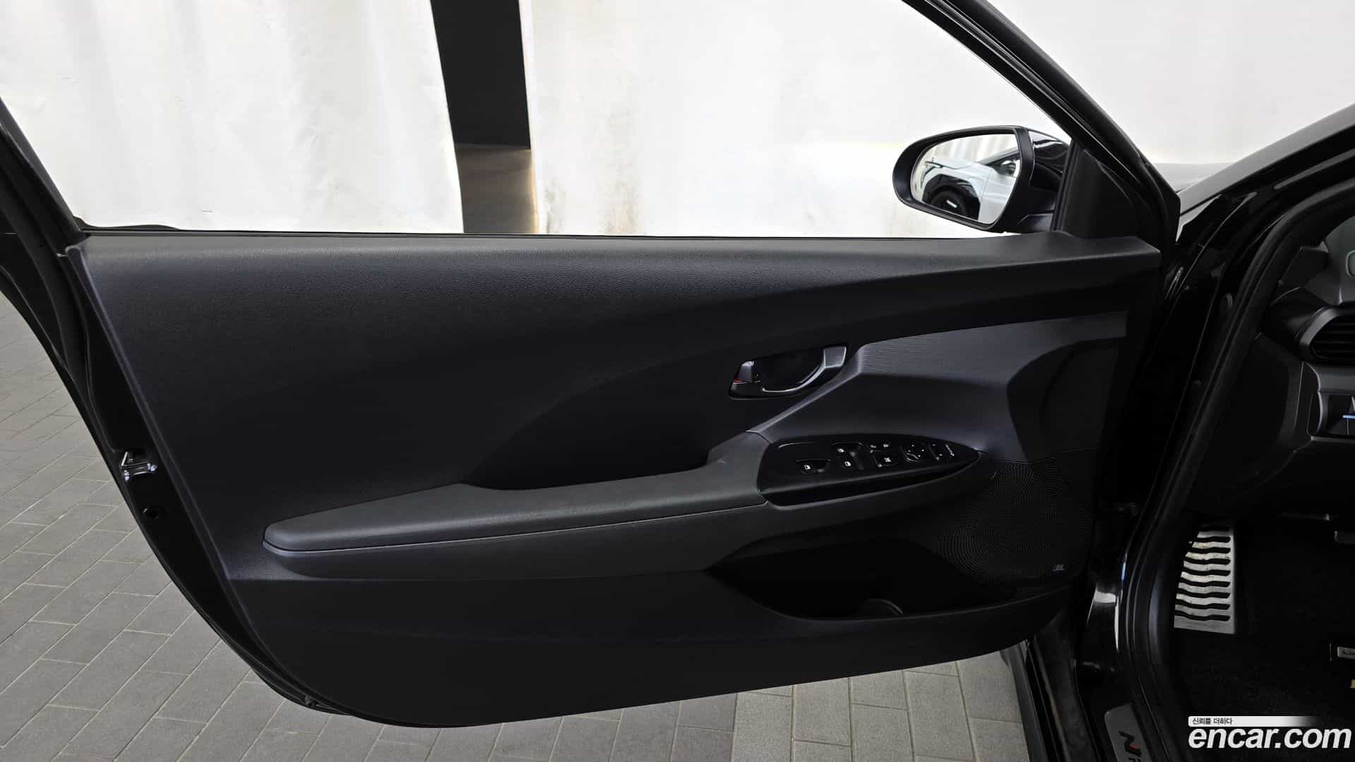 Veloster Hyundai 2020.9-INNER-034