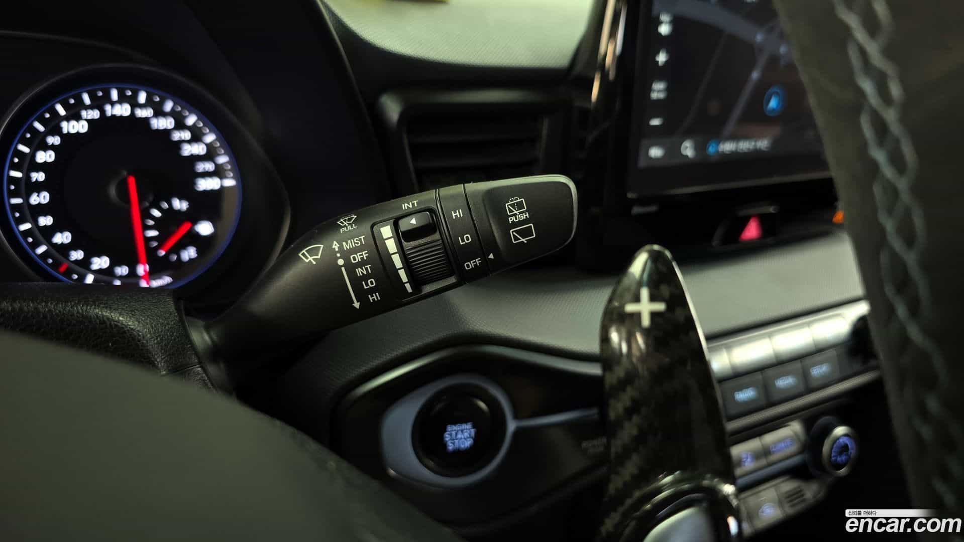 Veloster Hyundai 2020.9-OPTION-042