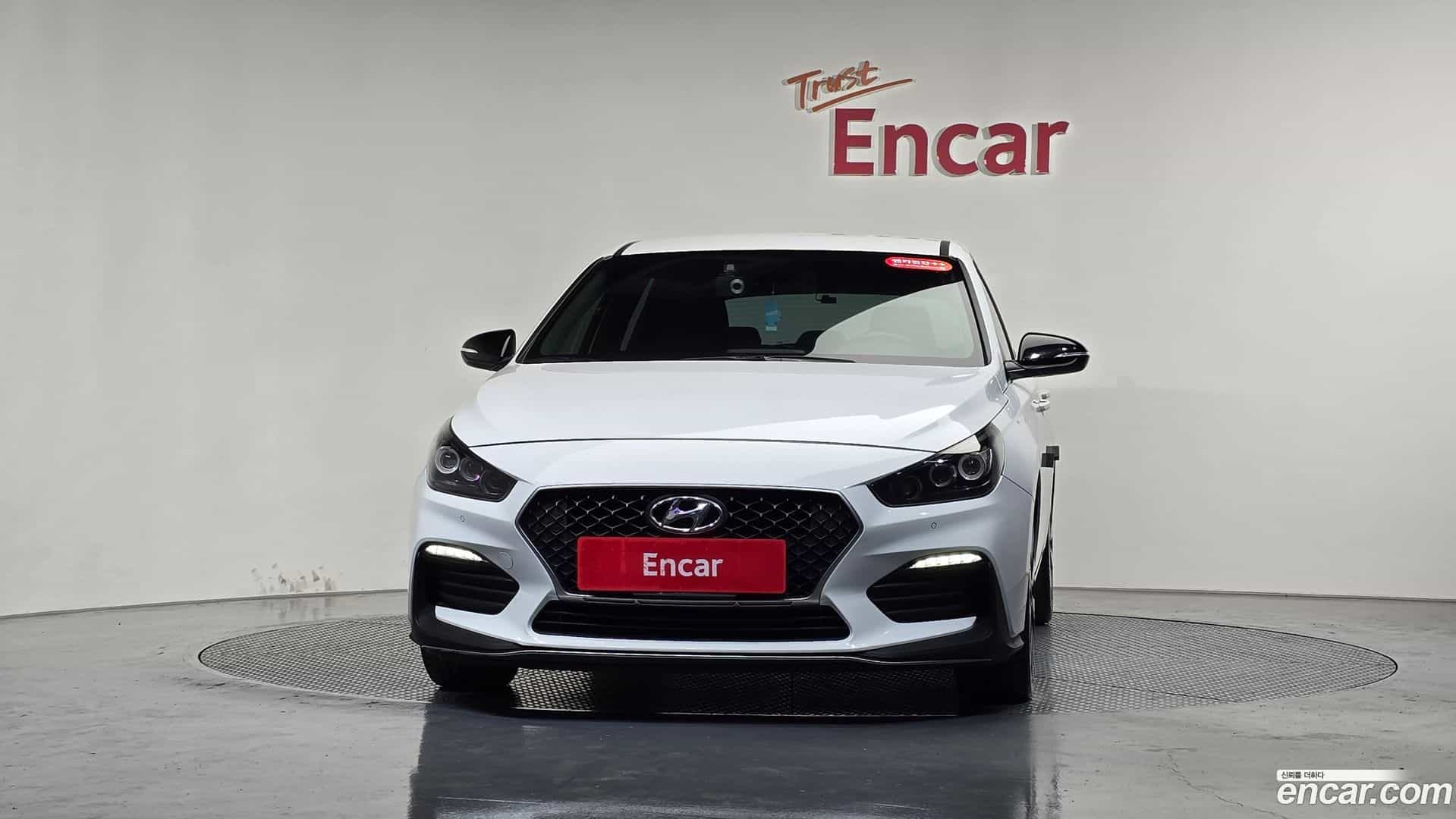 i30 Hyundai 2019.2-OUTER-003