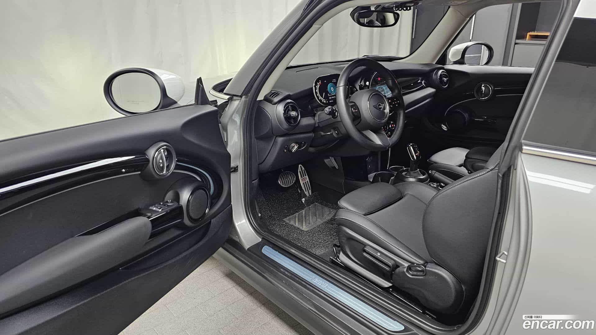 Cooper Mini 2023.7-INNER-010