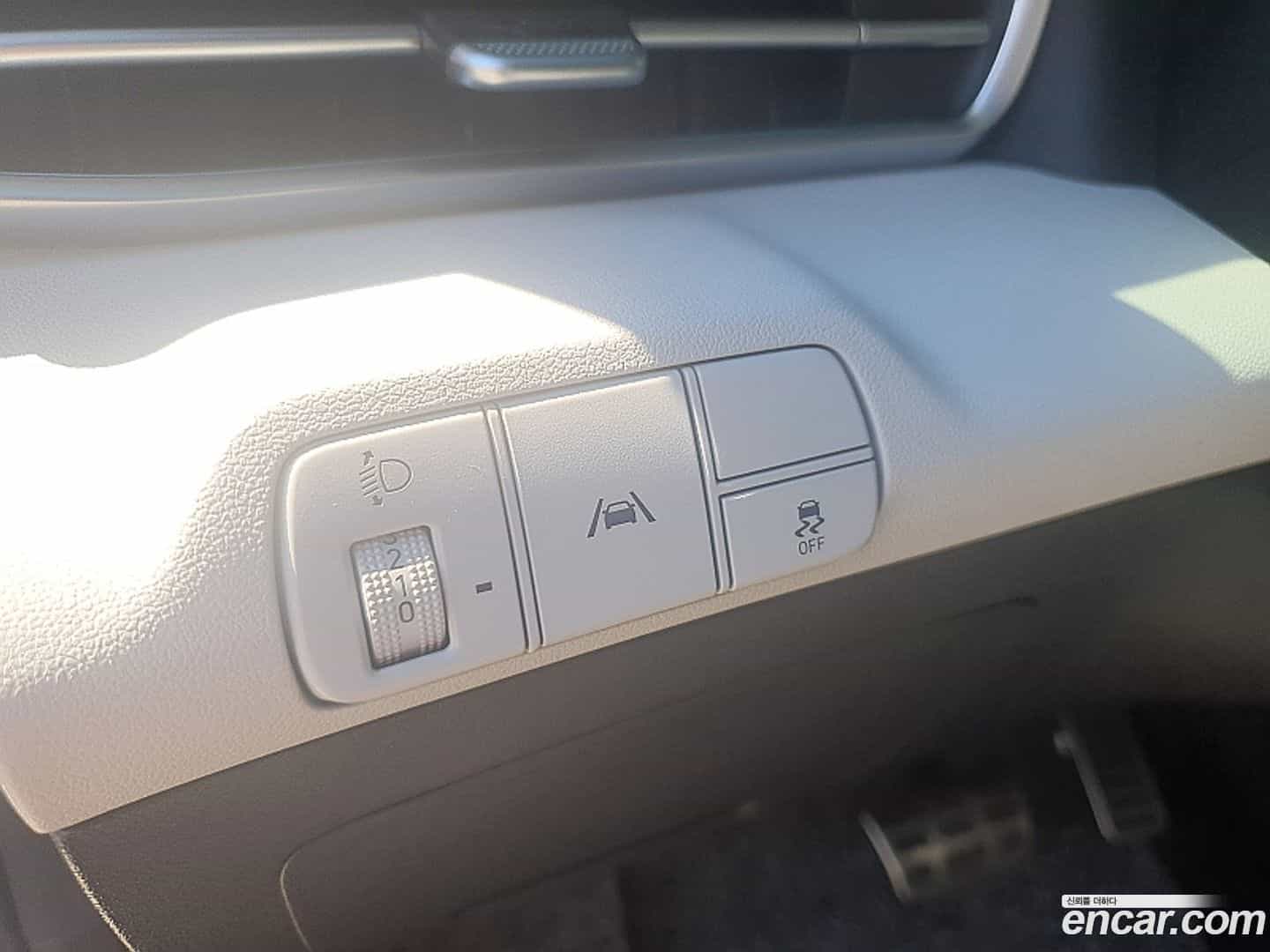 AVANTE Hyundai 2020.11-OPTION-022