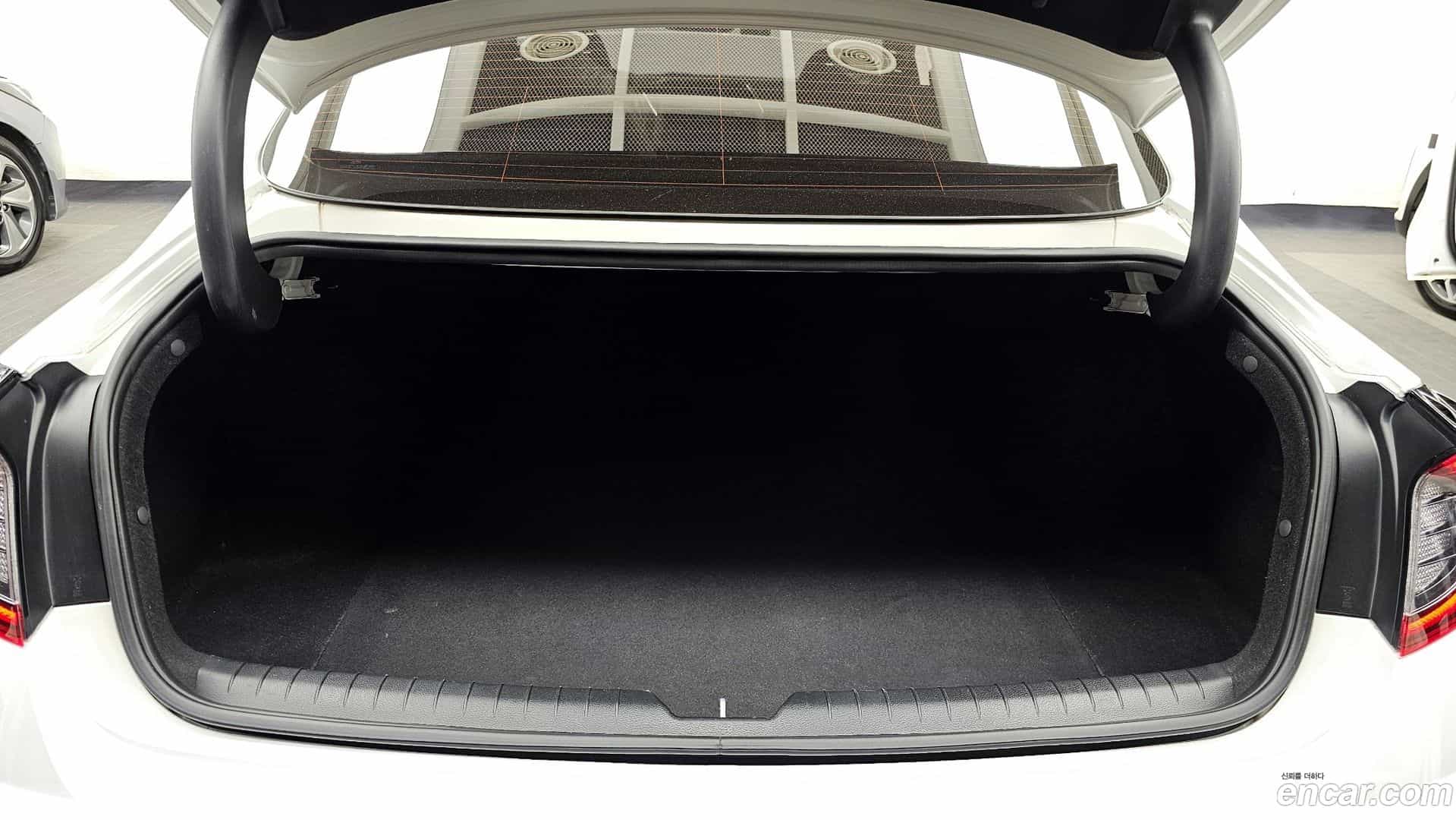 Sonata Hyundai 2019.4-OPTION-024