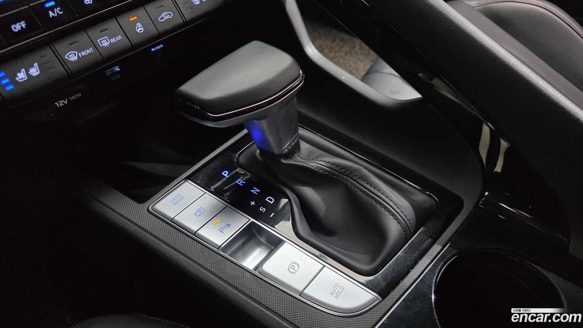 AVANTE Hyundai 2020.6-INNER-009