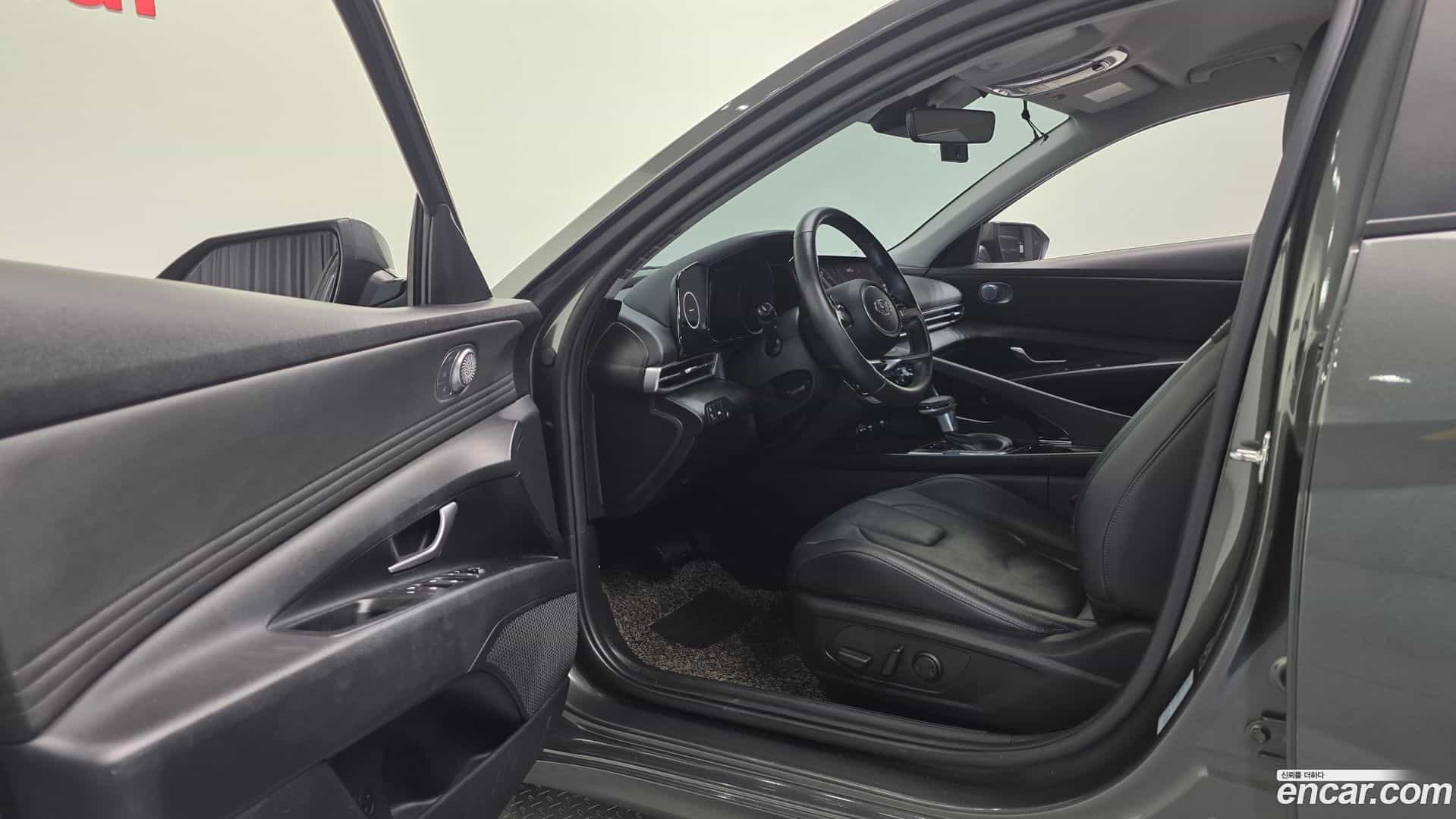 AVANTE Hyundai 2020.6-INNER-036
