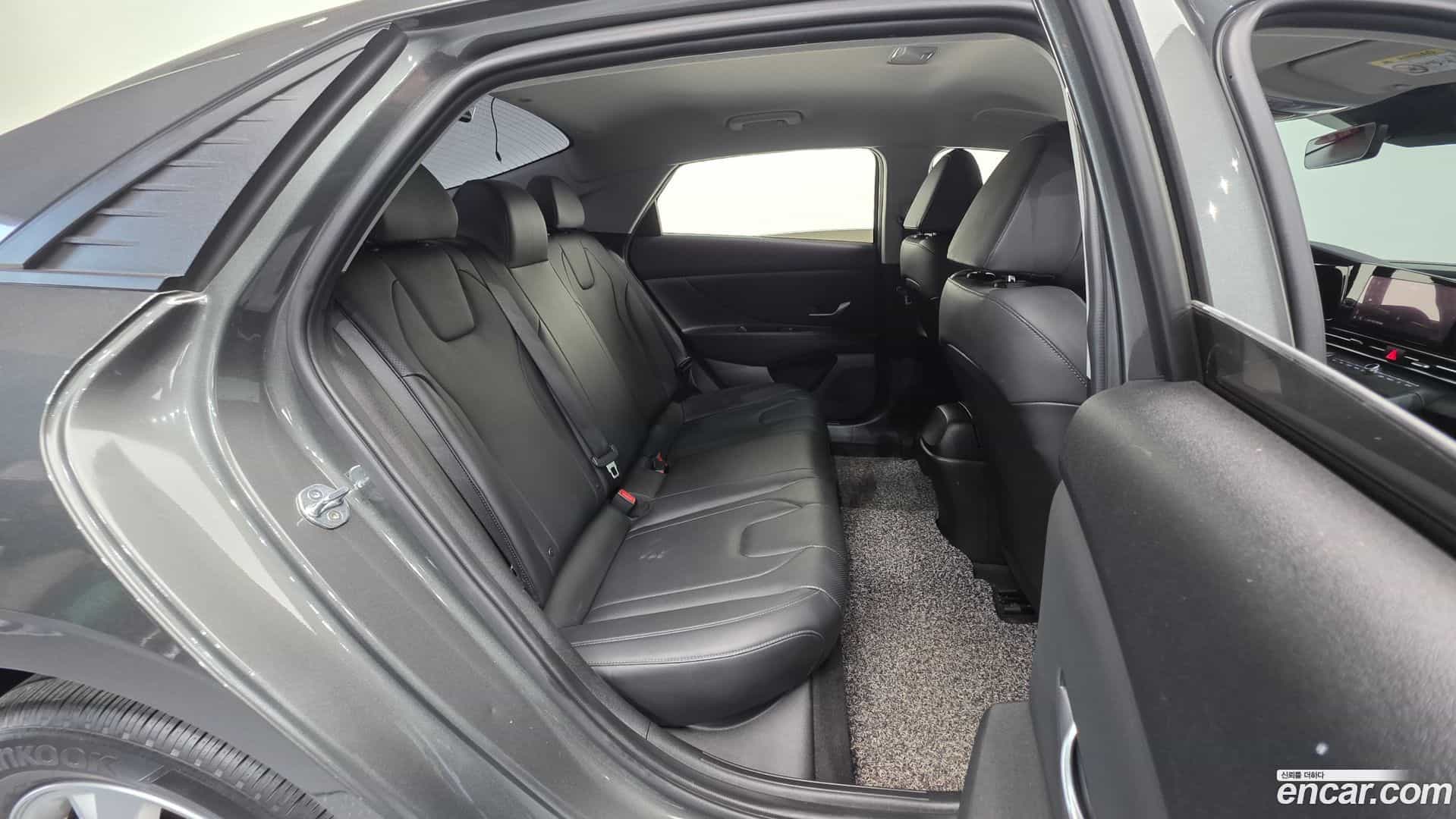 AVANTE Hyundai 2020.6-OPTION-042