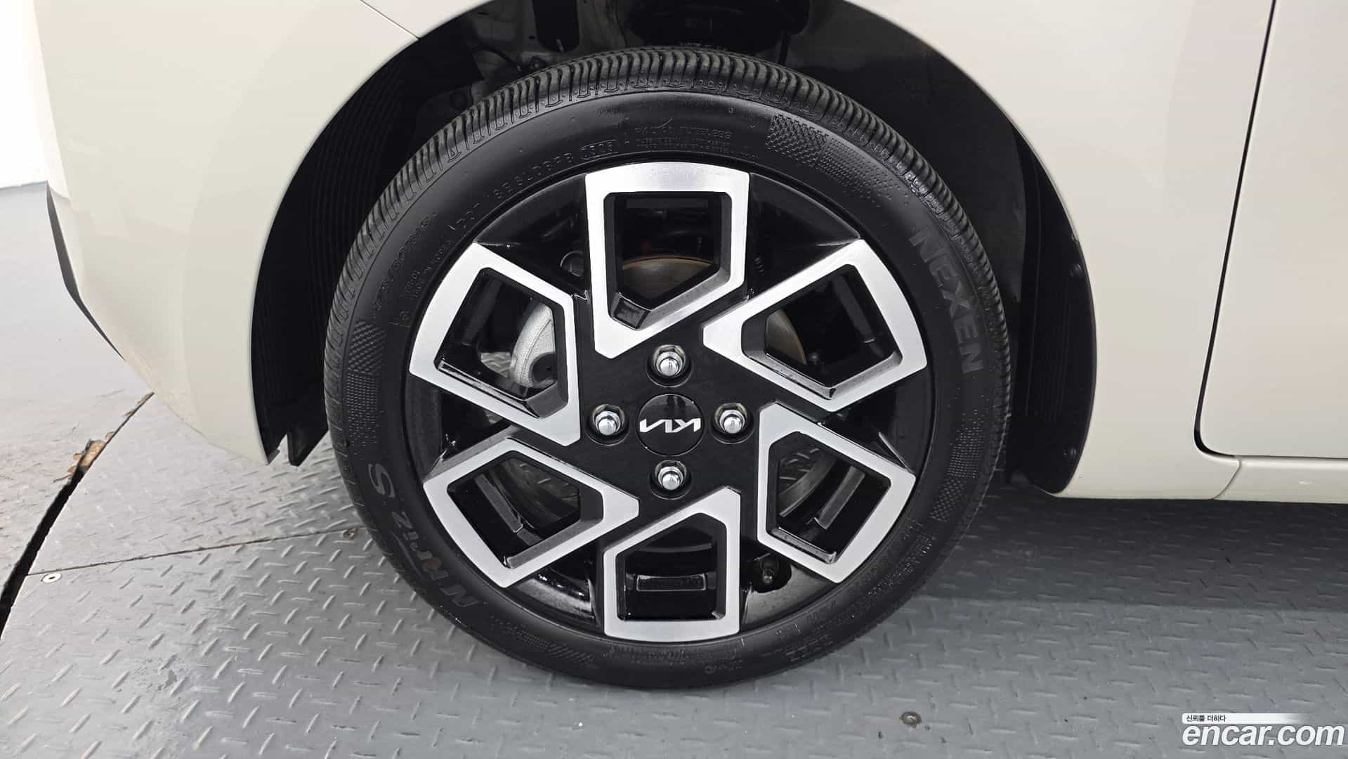 RAY Kia 2025.3-OUTER-005