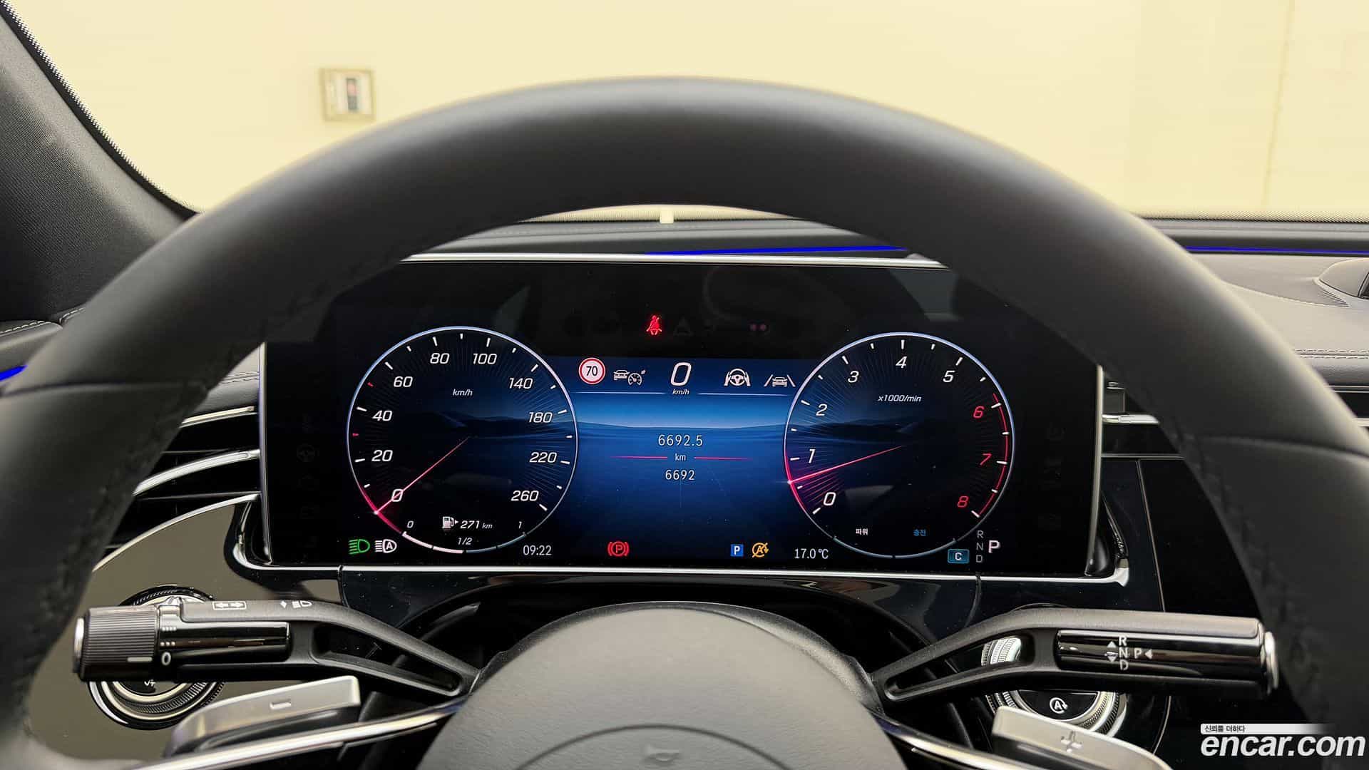 E-Class Mercedes-Benz 2025.7-OPTION-018