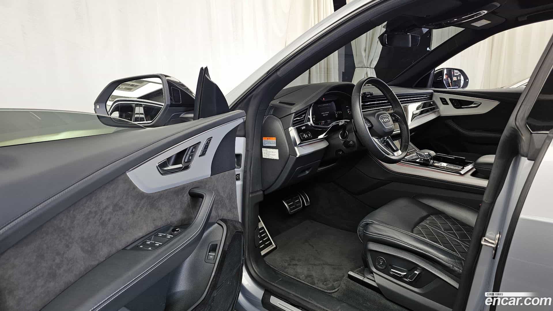 Q8 Audi 2021.7-INNER-010