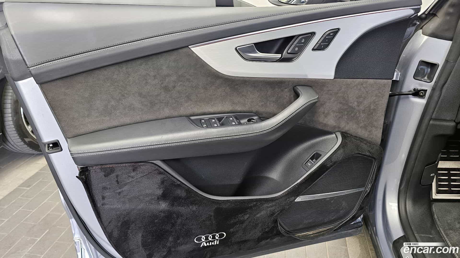 Q8 Audi 2021.7-INNER-034