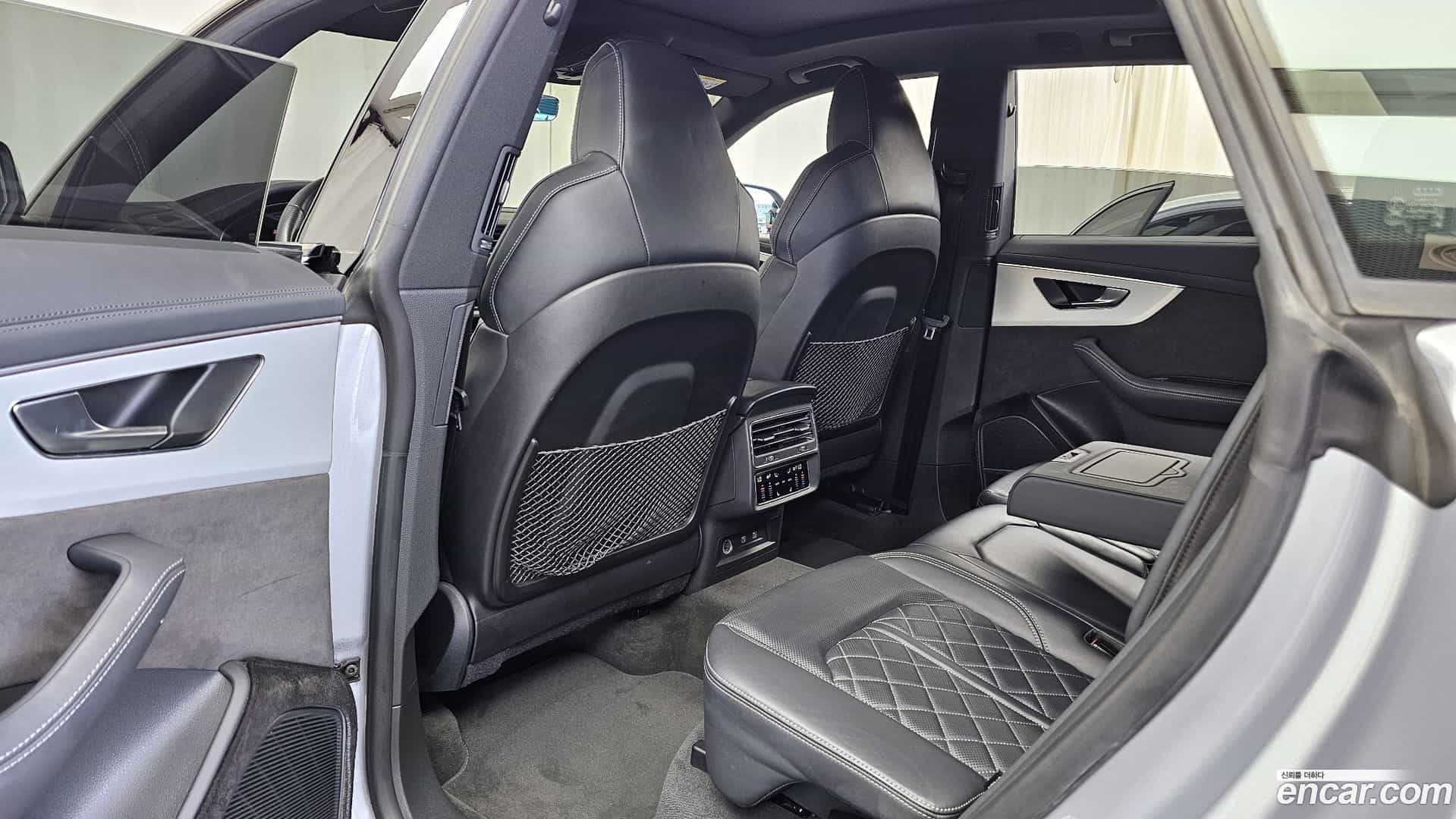 Q8 Audi 2021.7-INNER-036