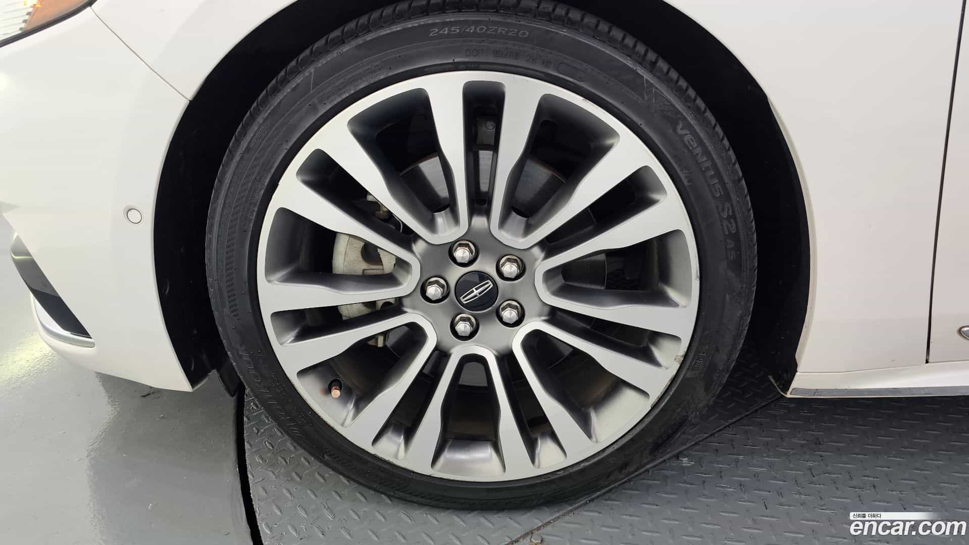 Continental Lincoln 2019.2-OUTER-005