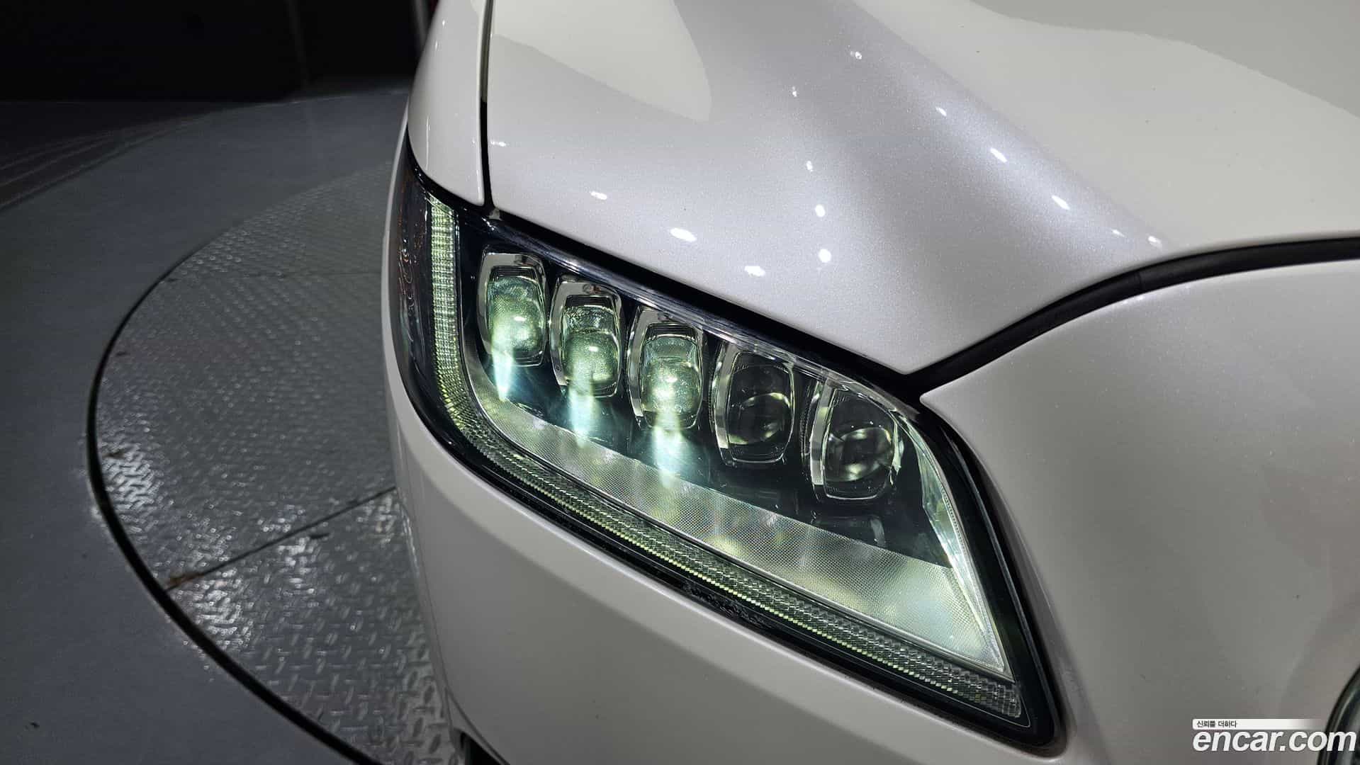Continental Lincoln 2019.2-OUTER-032