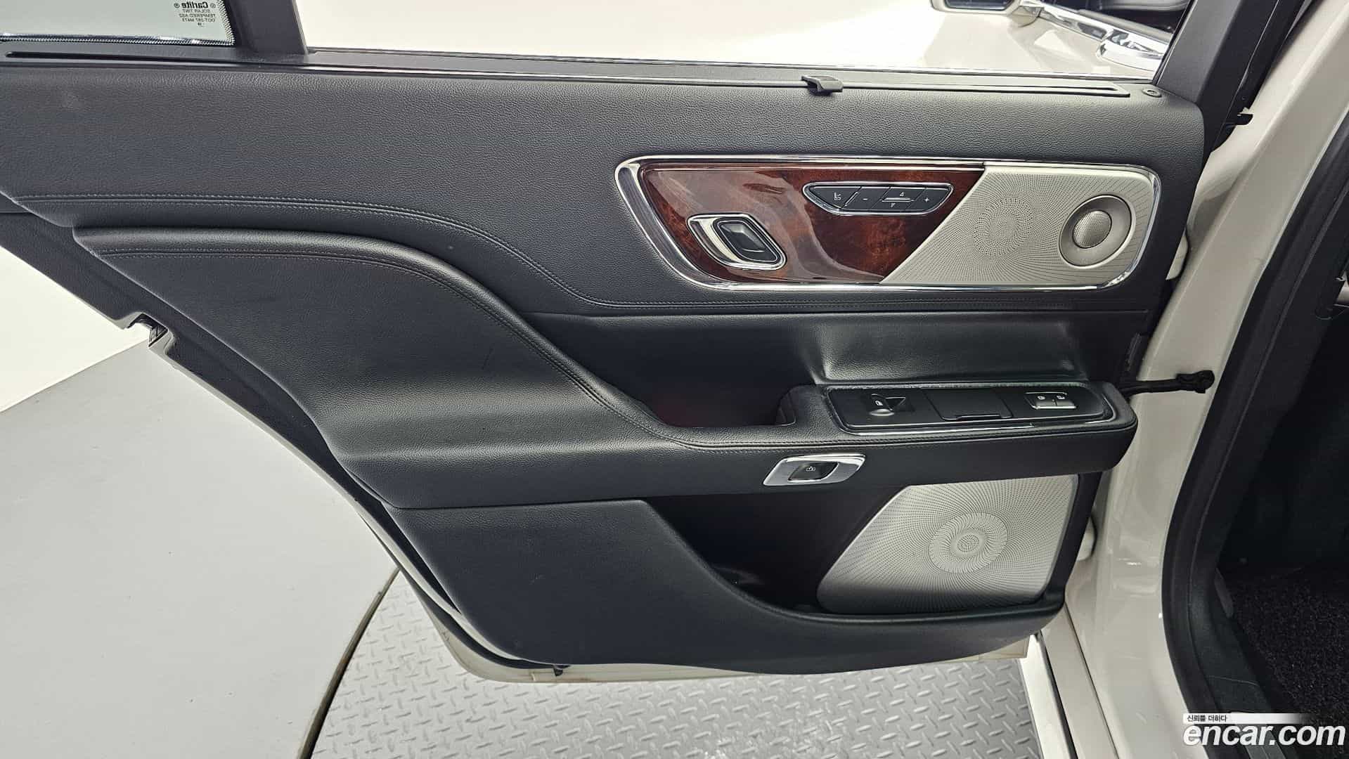 Continental Lincoln 2019.2-INNER-035