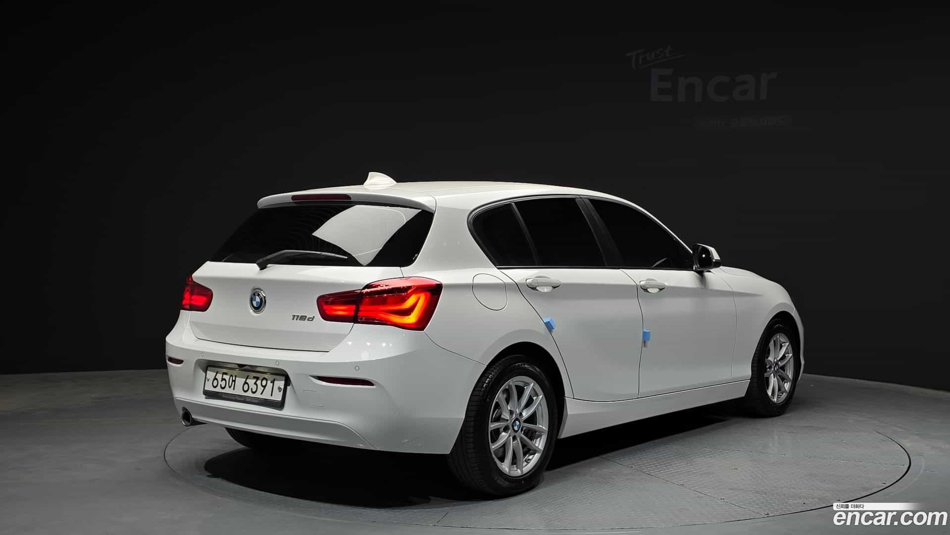 1-Series BMW 2017.4-OUTER-002