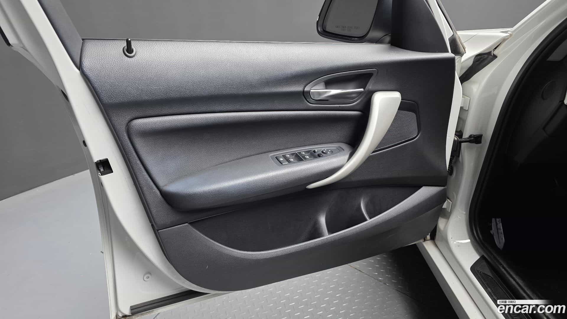 1-Series BMW 2017.4-INNER-034