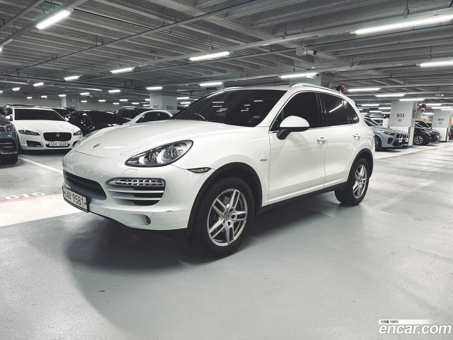 Cayenne Porsche 2013.10-OUTER-001