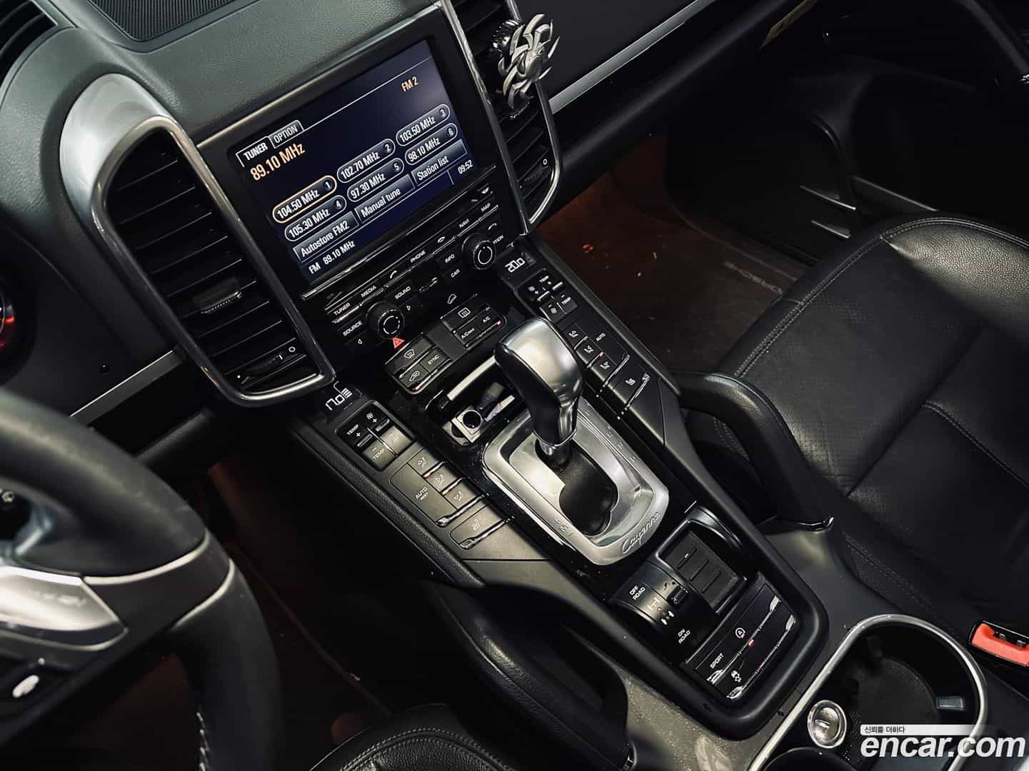 Cayenne Porsche 2013.10-OPTION-017