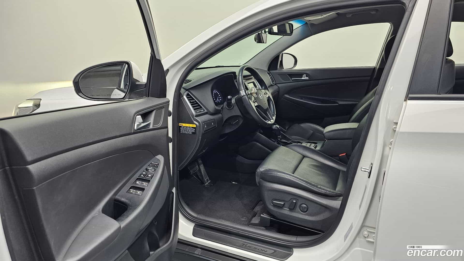 Tucson Hyundai 2015.3-INNER-010