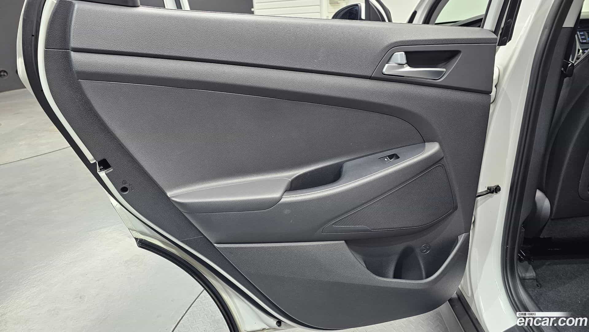 Tucson Hyundai 2015.3-INNER-035