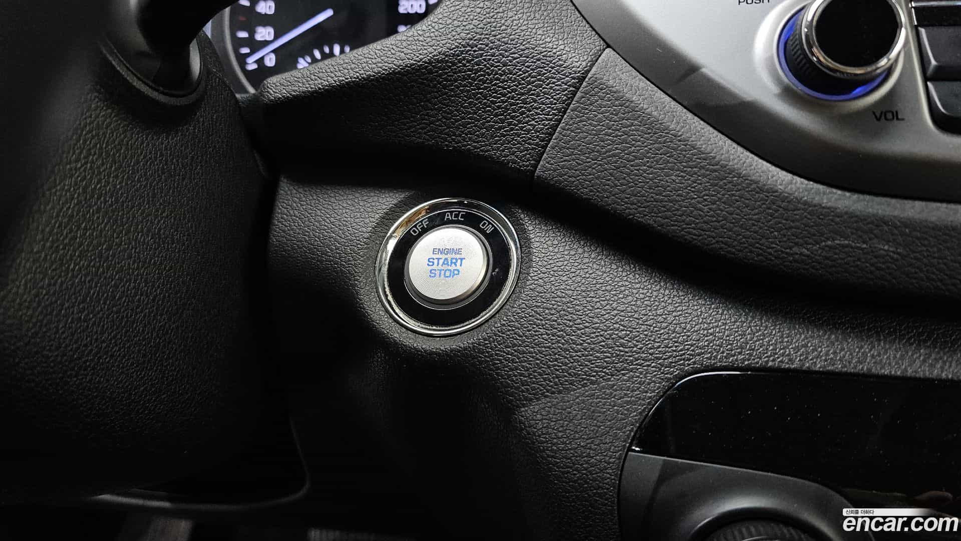 Tucson Hyundai 2015.3-OPTION-040