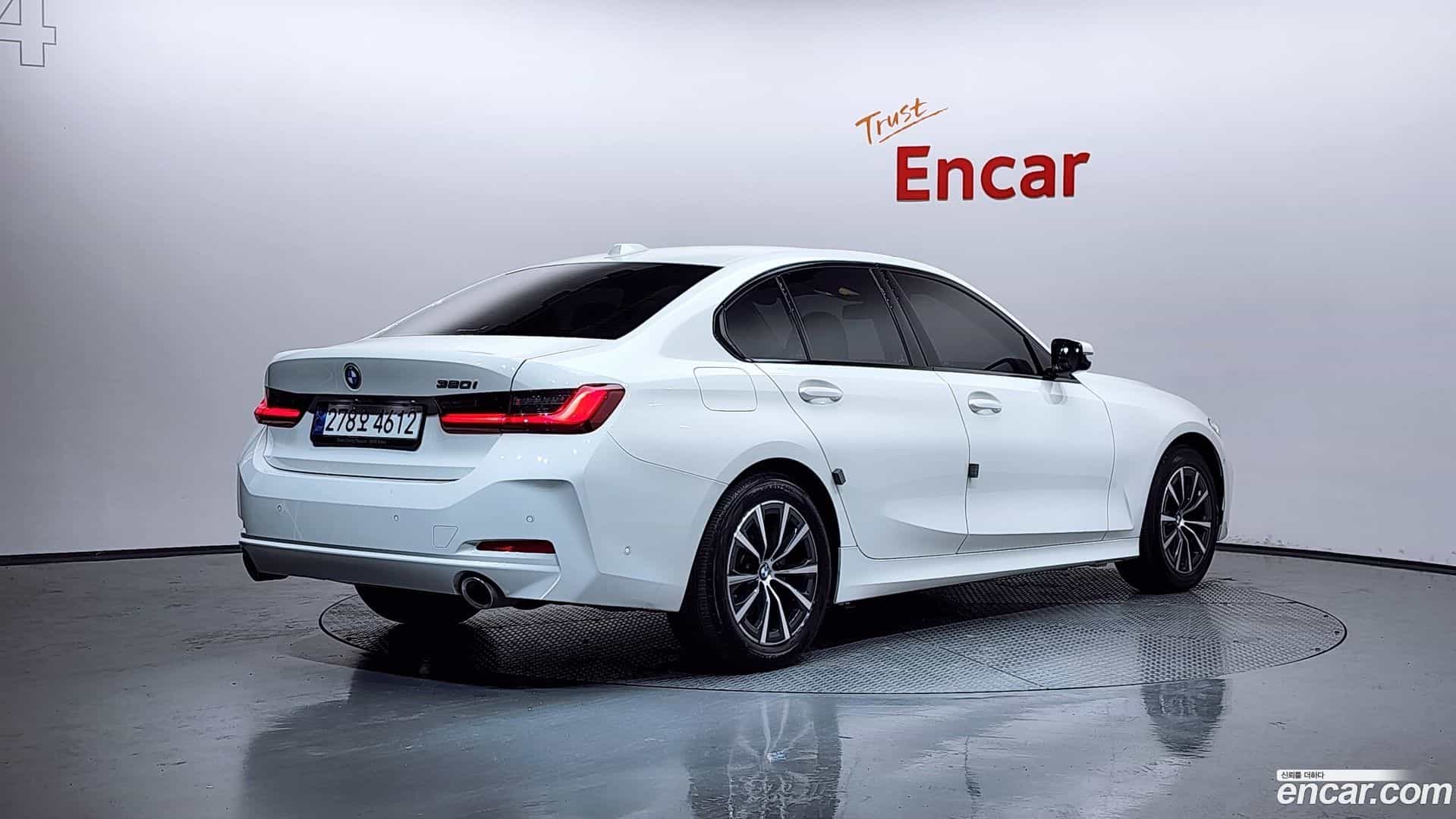 3-Series BMW 2023.5-OUTER-002