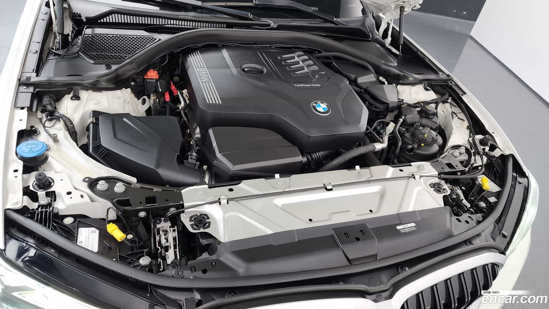 3-Series BMW 2023.5-OUTER-006