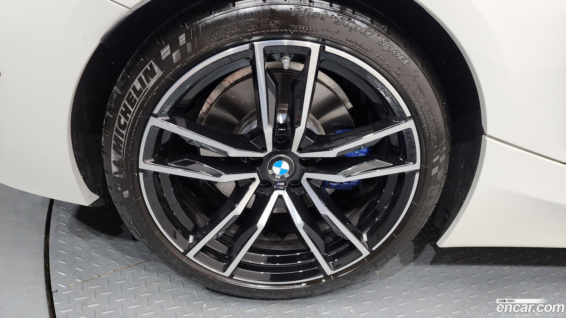 Main__Slider__Photo:Z4 BMW 2025.9-4