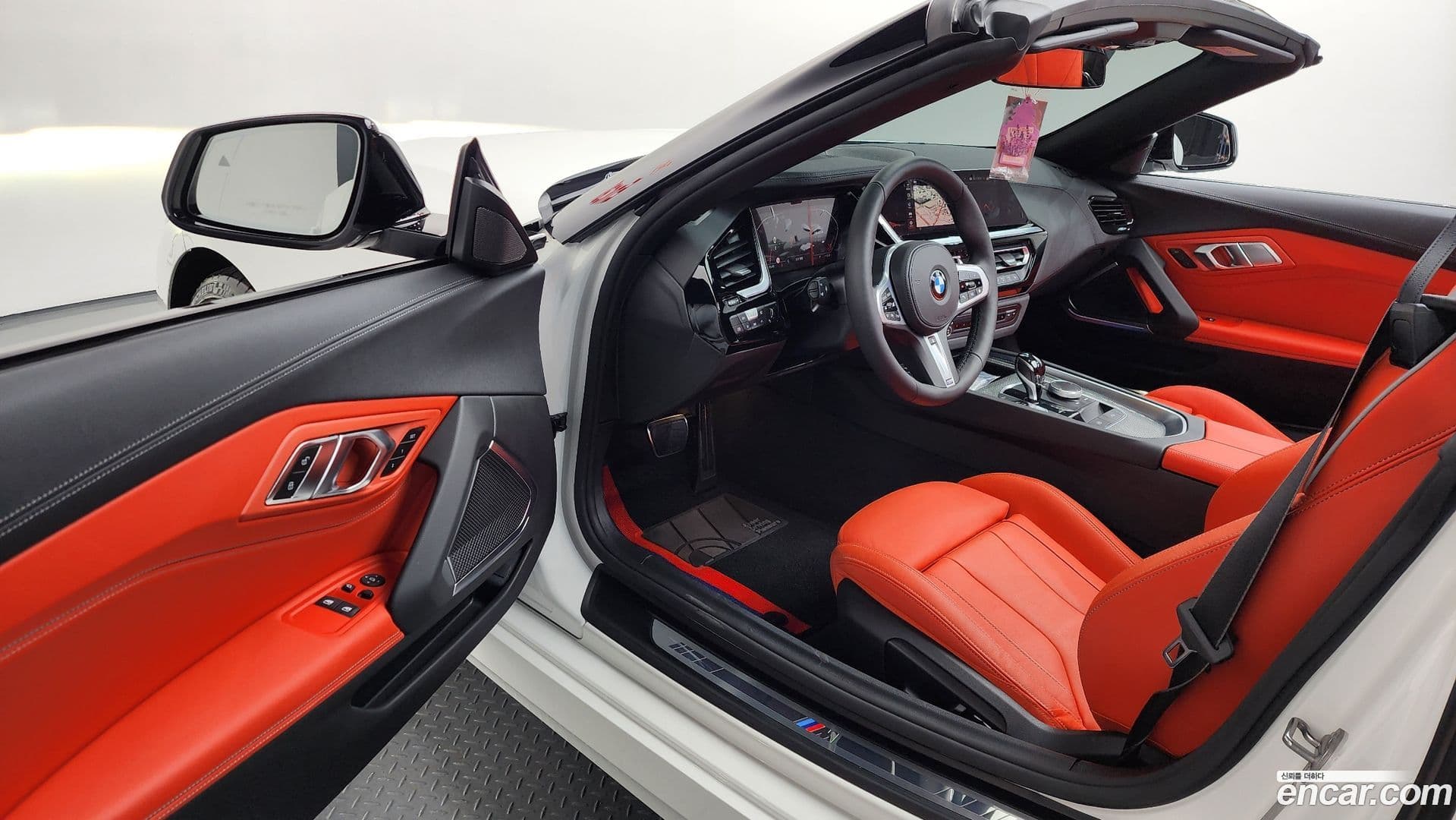 Main__Slider__Photo:Z4 BMW 2025.9-9