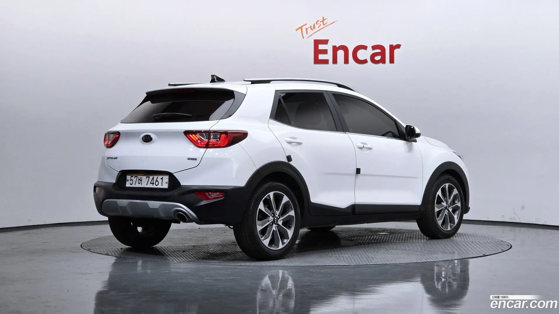 Main__Slider__Photo:Stonic Kia 2018.7-1
