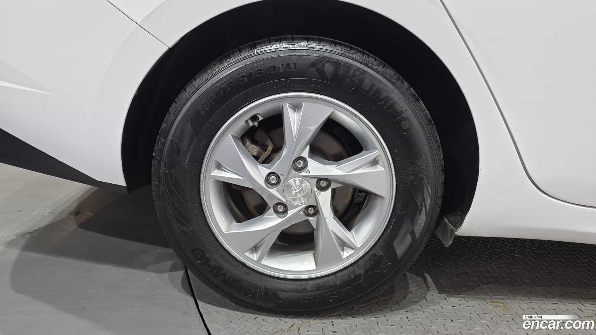 AVANTE Hyundai 2021.6-OUTER-005
