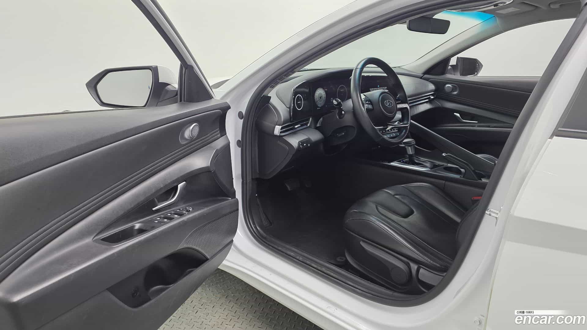 AVANTE Hyundai 2021.6-INNER-010