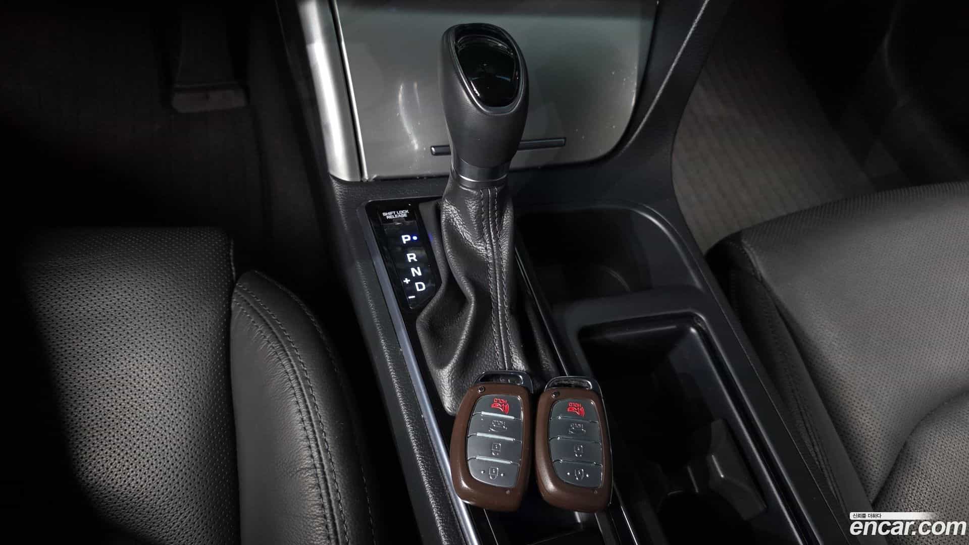 Sonata Hyundai 2016.2-INNER-009