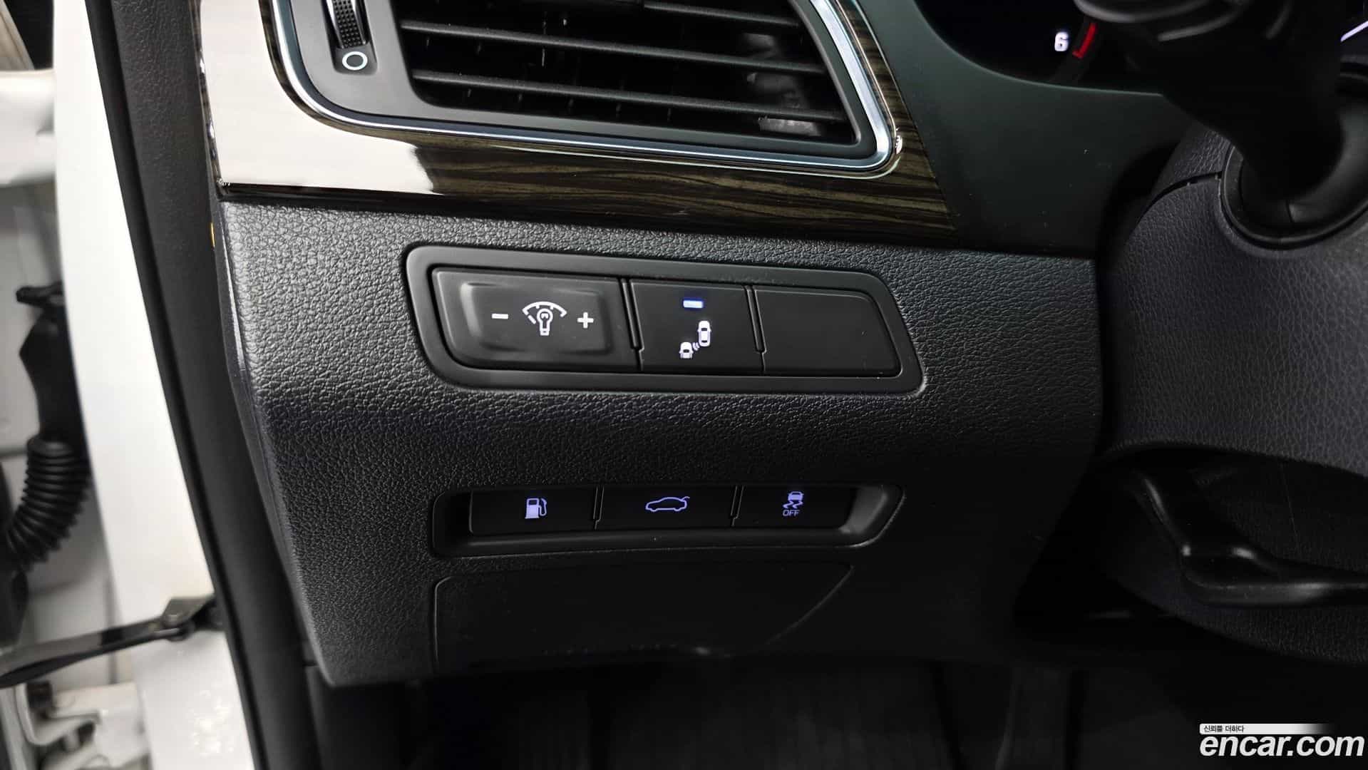 Sonata Hyundai 2016.2-OPTION-021