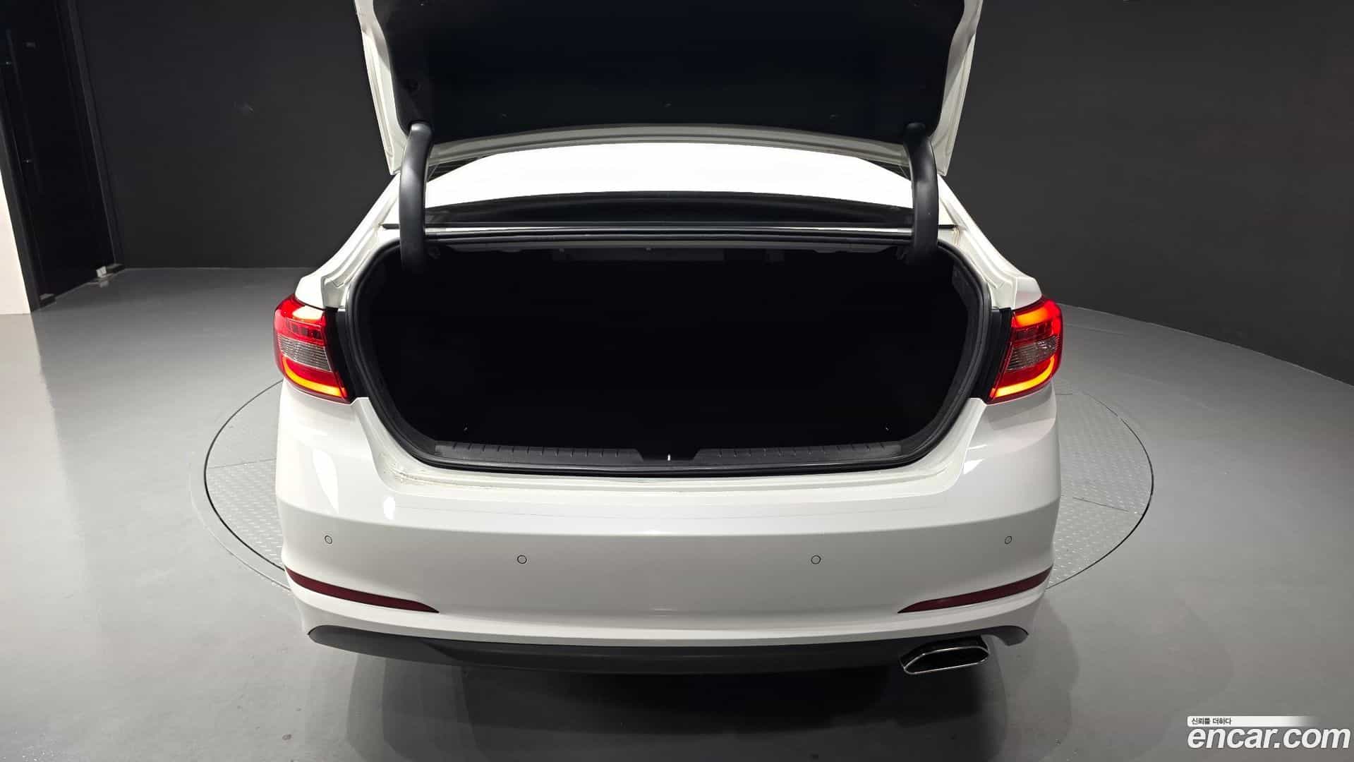 Sonata Hyundai 2016.2-OPTION-024